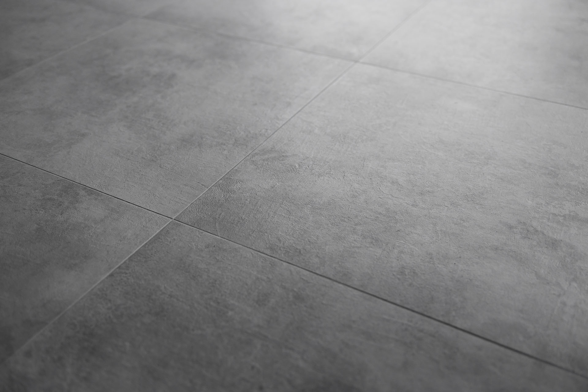 Gray granite tiles on the floor Klinkegulve